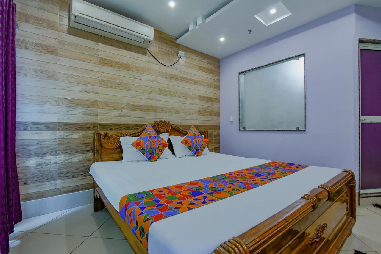 FabHotel New Central Bhubaneswar Exterior foto