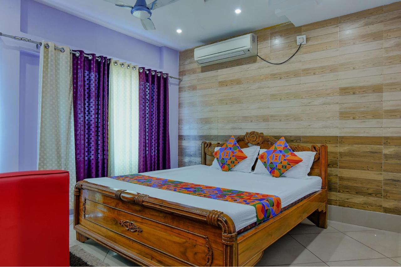 FabHotel New Central Bhubaneswar Exterior foto